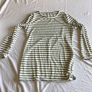 Women’s stretchy OS black and white striped tunic